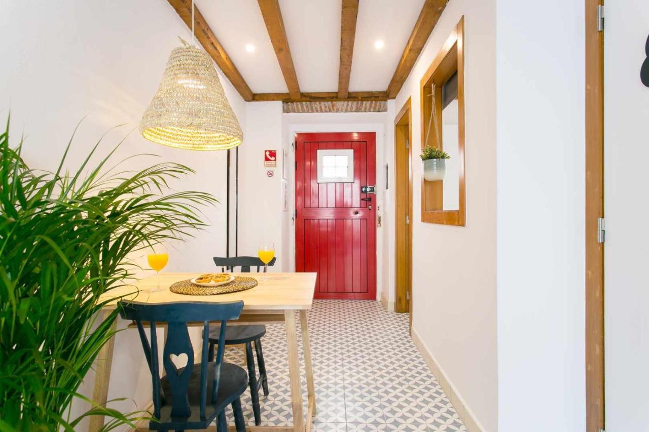 Trendy Lisbon Home With Terrace Lx Factory Exterior photo